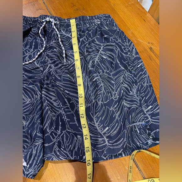 TARGET Goodfellow Men’s Swim Trunks - size medium - Picture 8 of 9